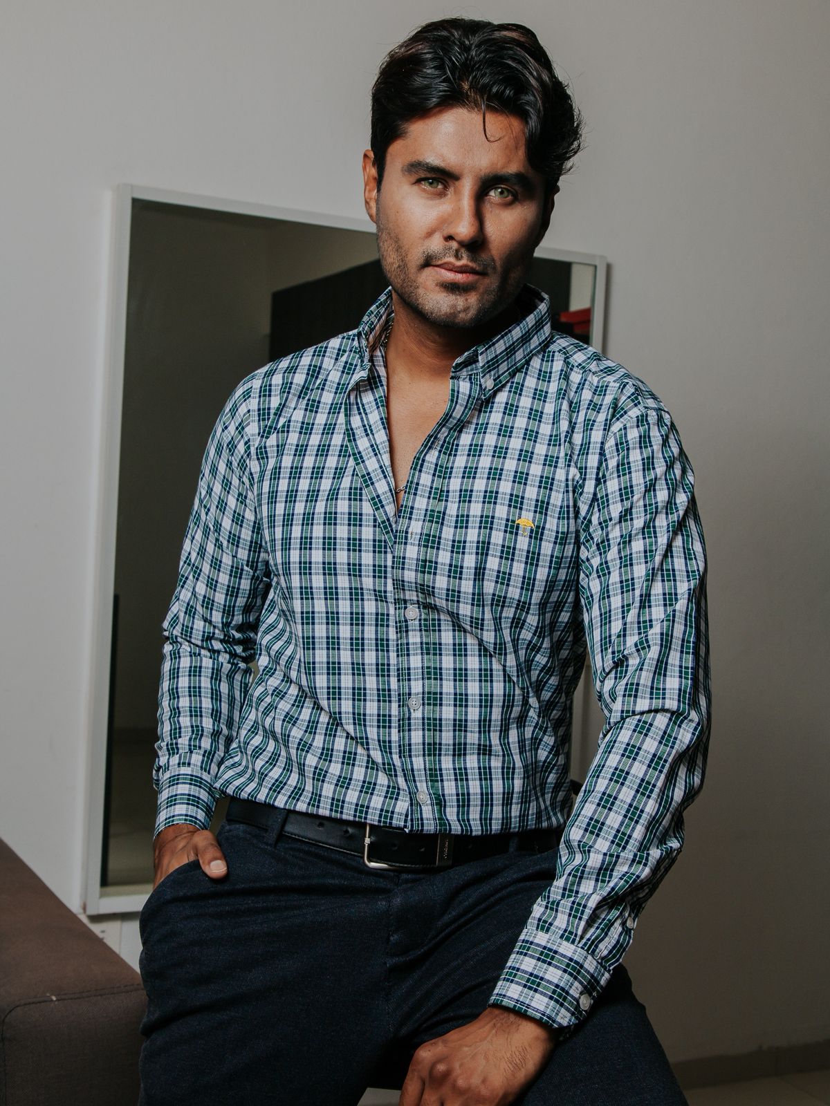 Camisa Hombre Casual Blanca Cuadros Verde y Azul Marino