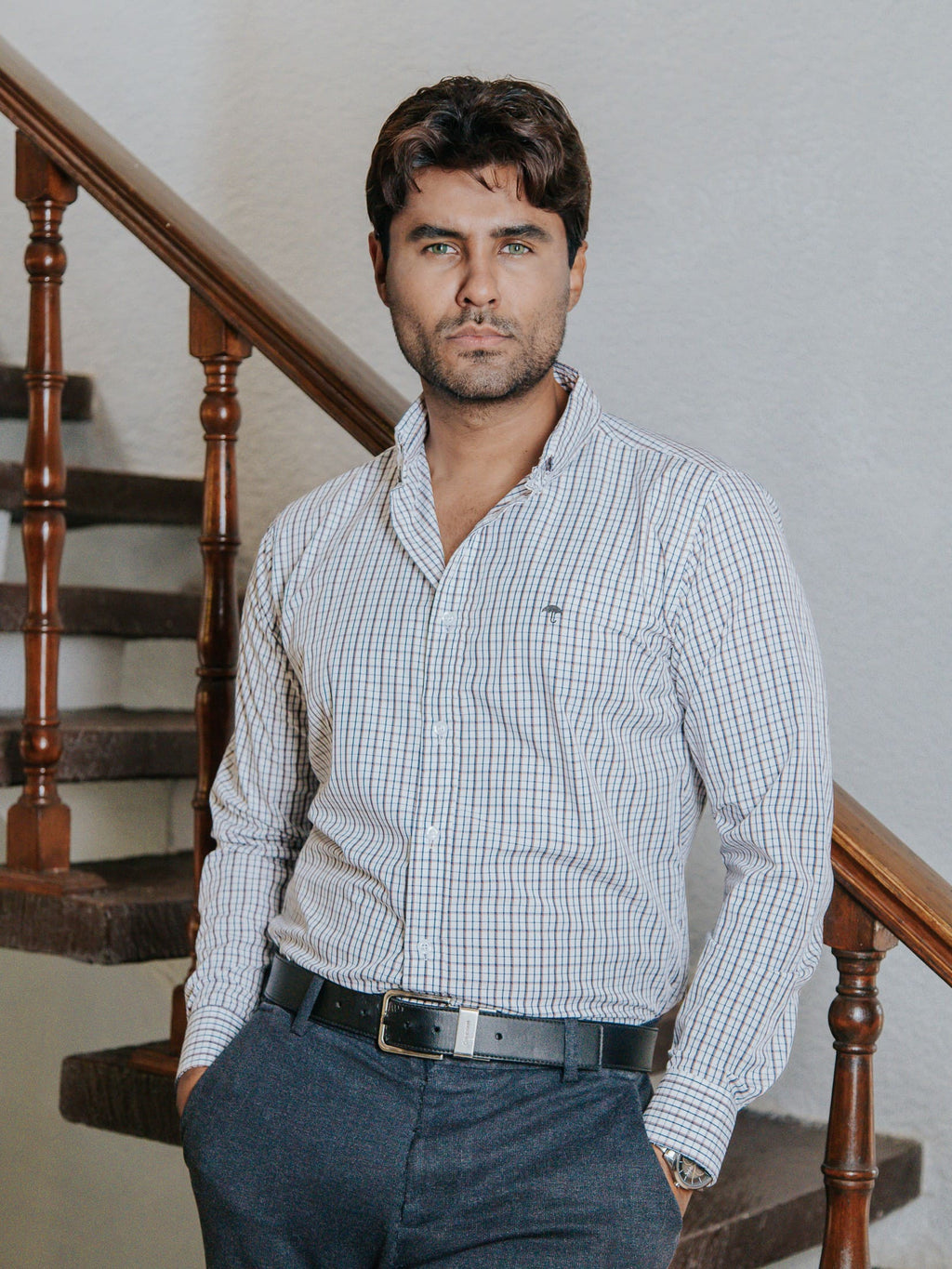 Camisa Hombre Casual Minicuadro Azul Marino y Rojo