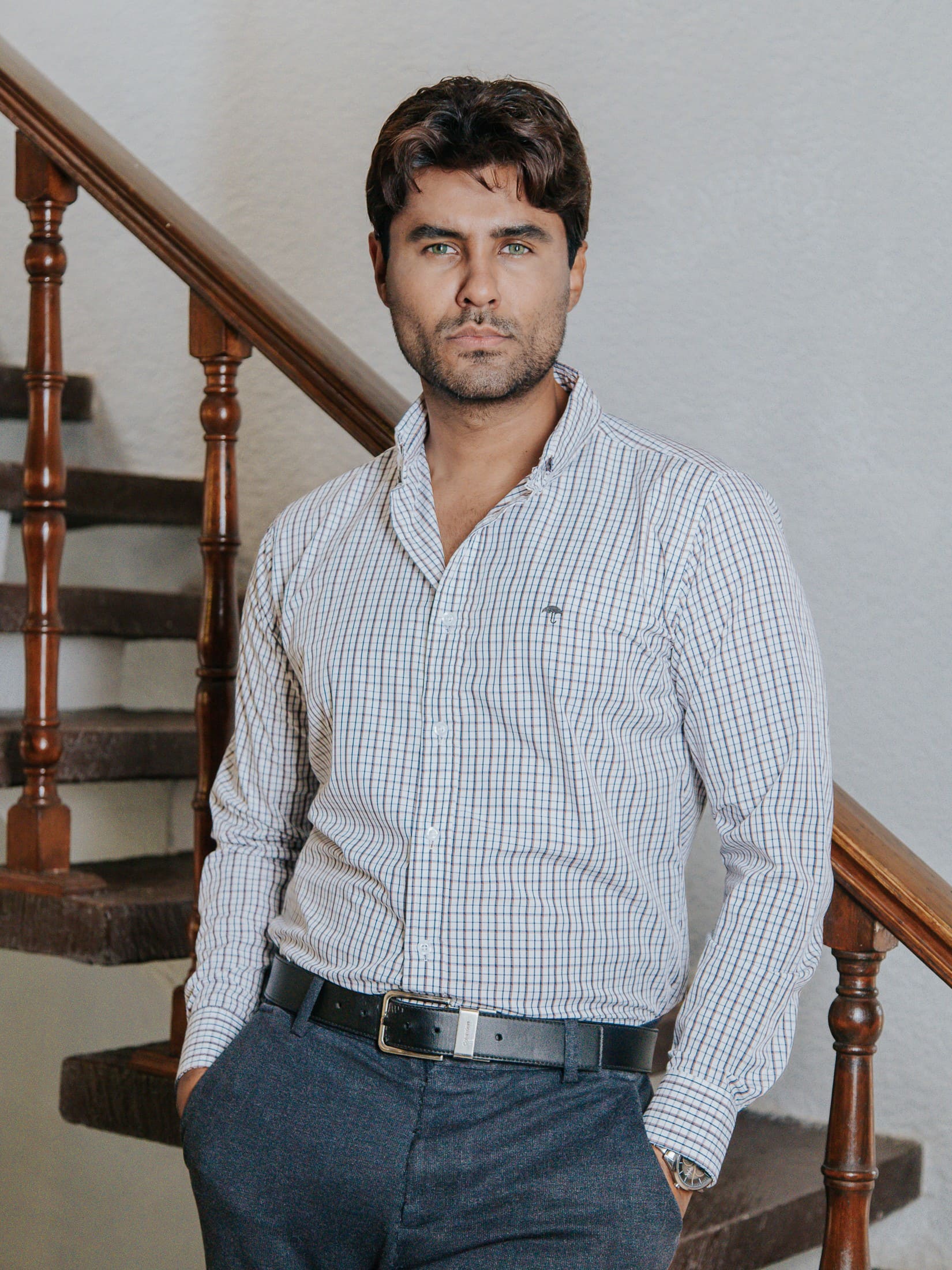 Camisa Hombre Casual Minicuadro Azul Marino y Rojo