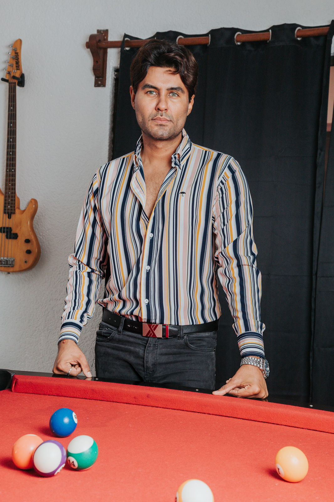 Camisa Hombre Manga Larga Casual Líneas Blanca Amarilla y Negra Tiendas Platino