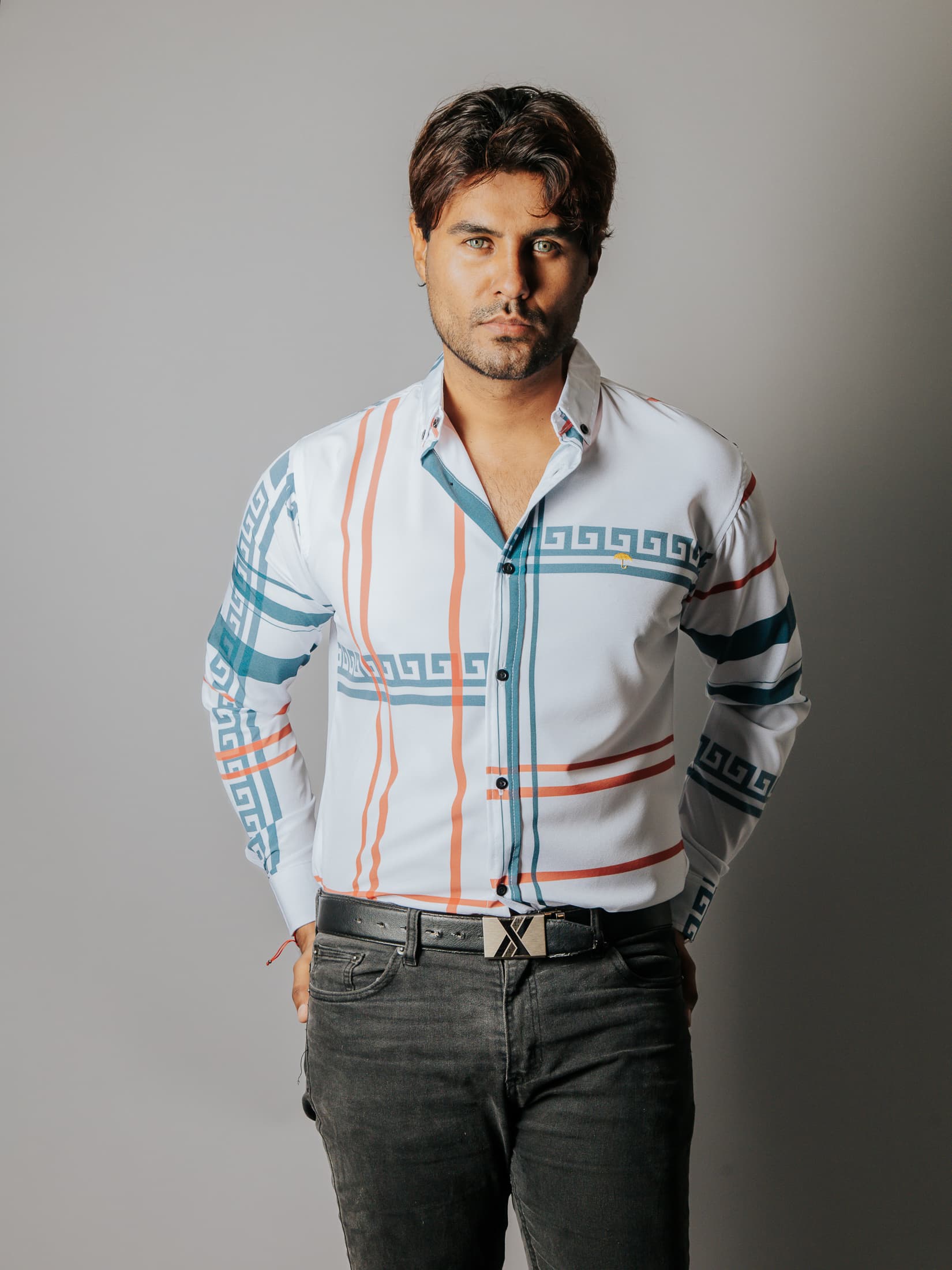 Camisa Hombre Casual Líneas Naranja Grecas Gris