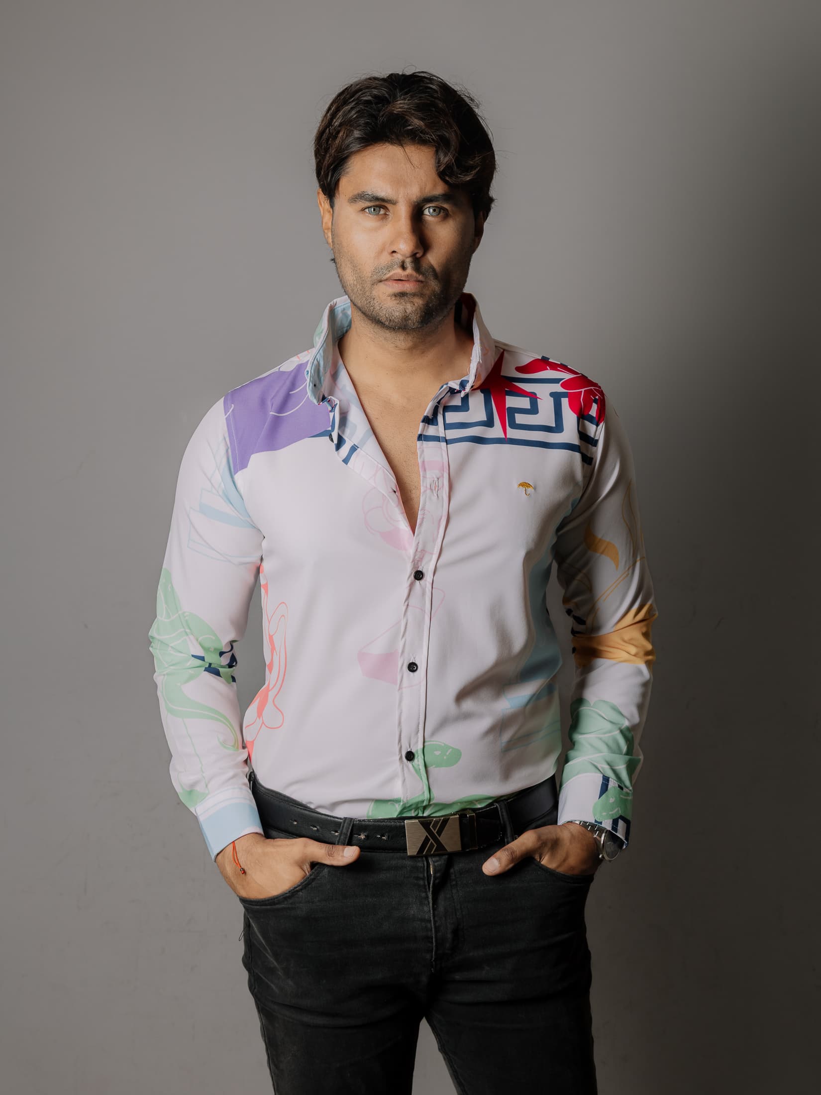 Camisa Hombre Casual Detalle Grecorromano Multicolor