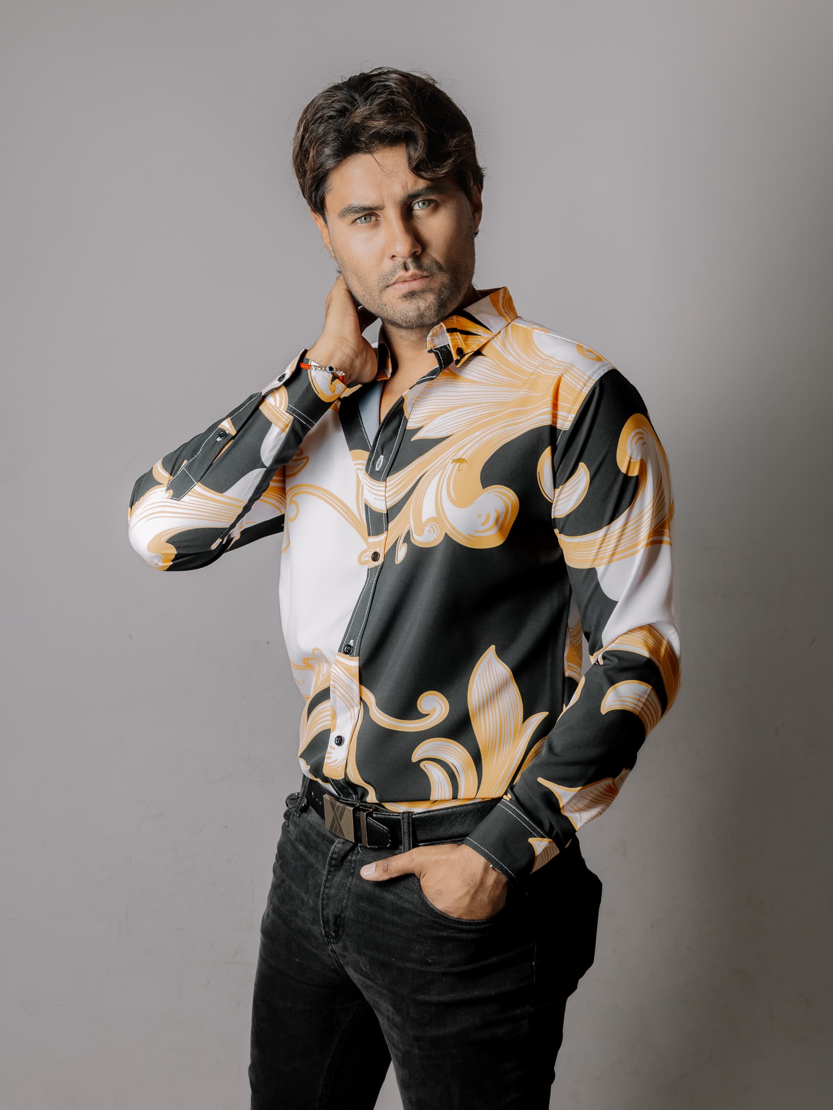 Camisa Hombre Casual Negra Floral Dorado Blanco