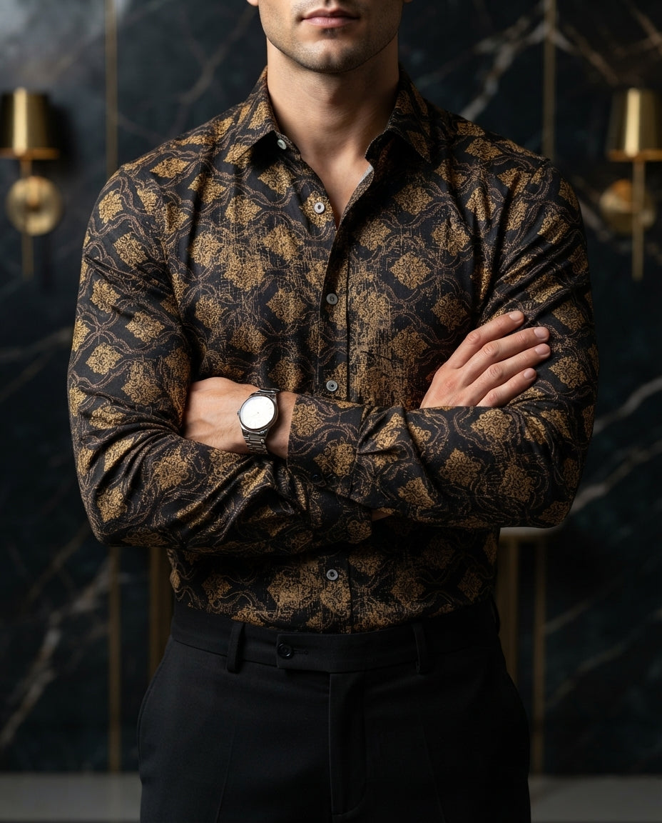 Camisa Hombre Casual Negra Figuras Doradas