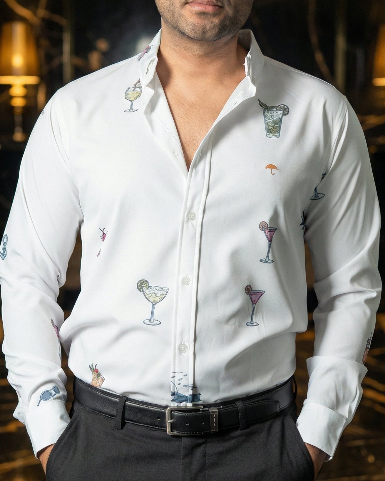 Camisa Hombre Casual Blanca Mini Figuras Bebidas Copas Tragos