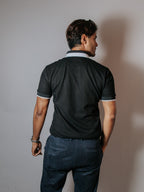 Playera Polo Hombre Slim Fit Negra Detalle Blanco