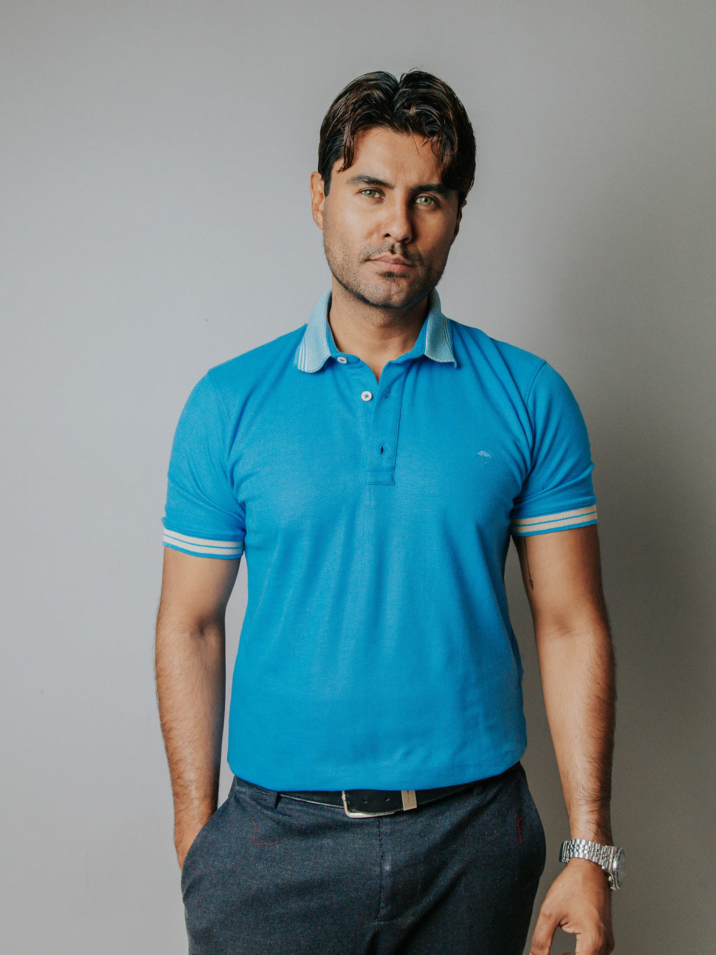 Playera Polo Hombre Slim Fit Azul Cielo Detalle Beige