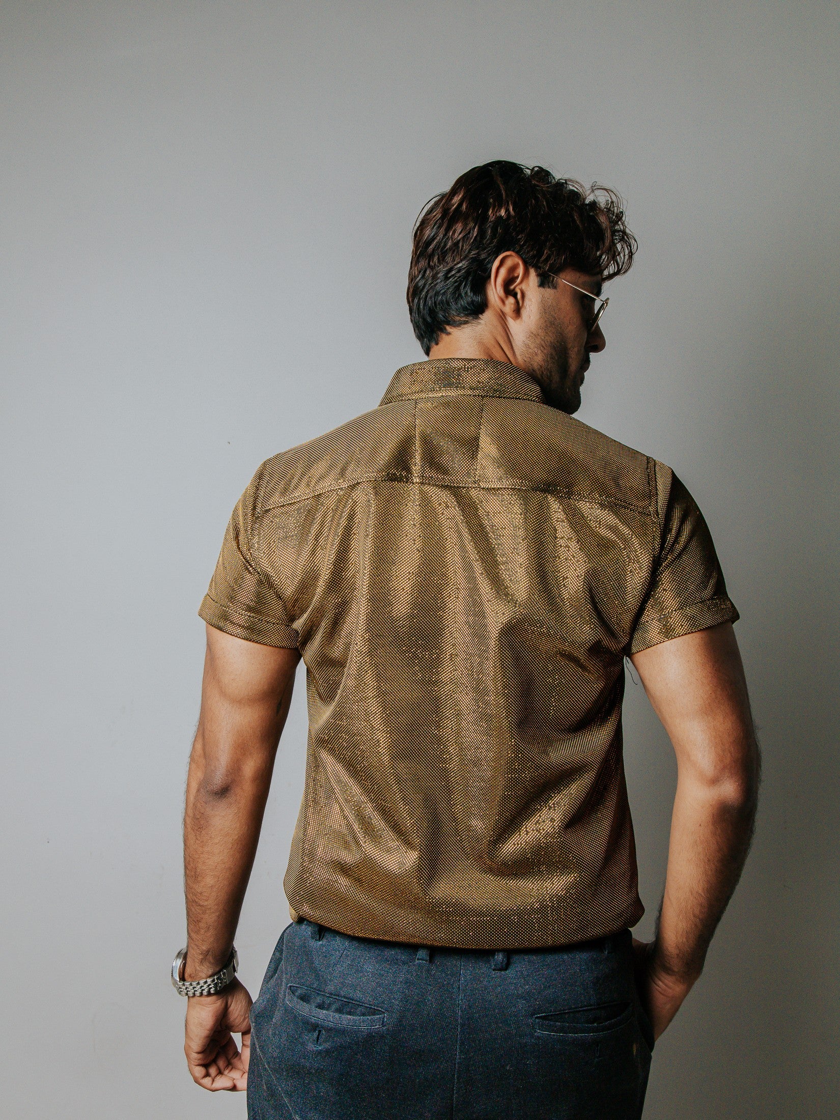 Camisa Hombre Casual Oro Brillante Manga Corta